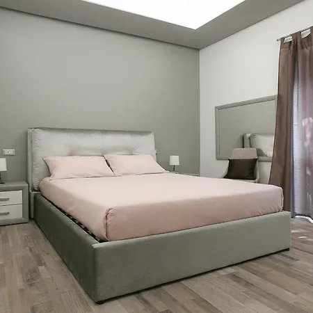 Leyla's House Apartment